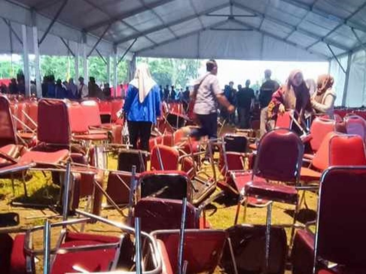 Kursi beterbangan saat Wamenag pidato dalam acara Muspimnas PMII