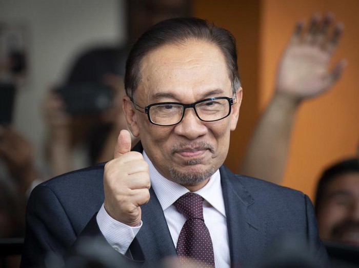 Musibah banjir melanda Malaysia, Anwar Ibrahim batalkan perayaan Tahun Baru