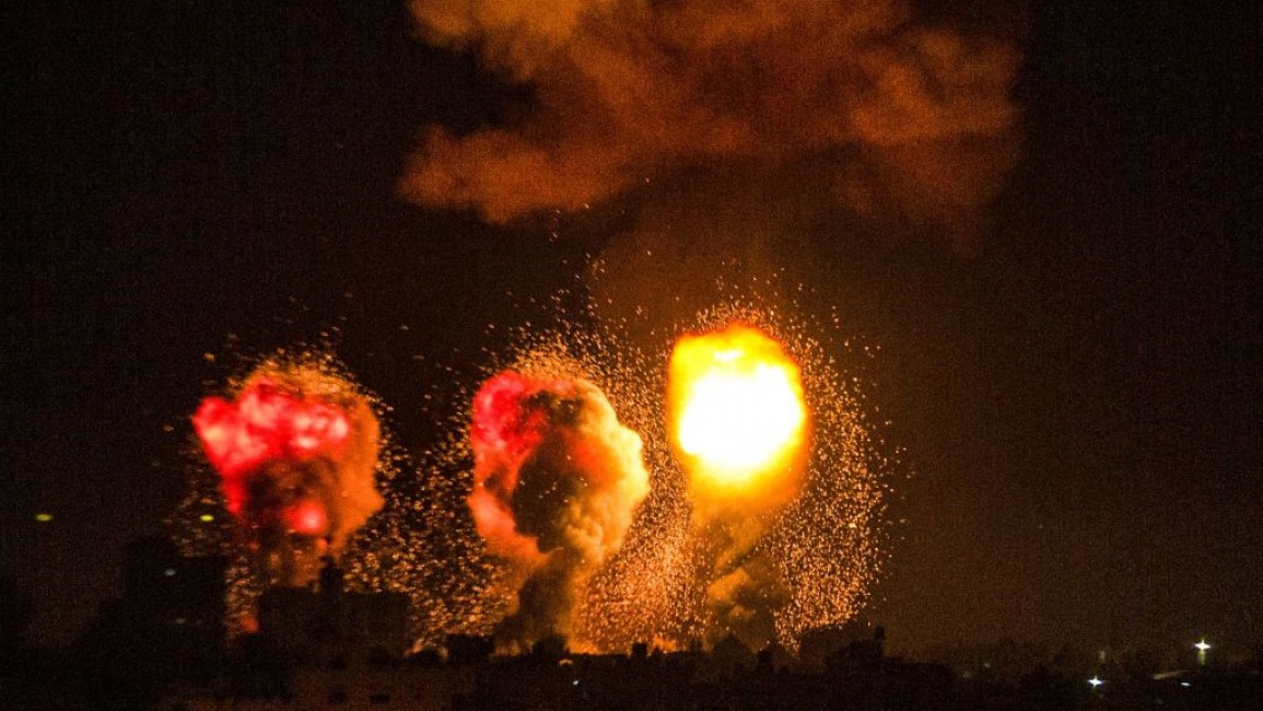 Tak Puas Bantai Warga Palestina, “Israel” Tembakkan Roket ke Jalur Gaza