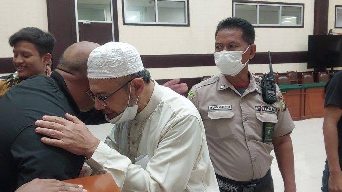 Analisis Yuridis atas Putusan PN Jakarta Timur: Perkara Ustadz Farid Ahmad Okbah dkk