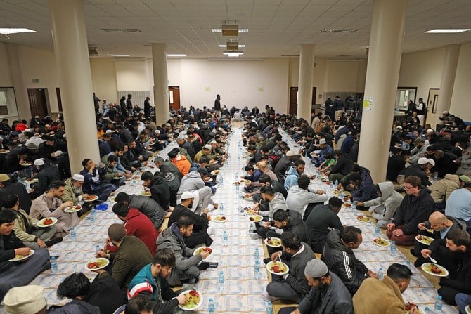 Mayoritas Muslim Inggris Tinggal Di Daerah Paling Miskin