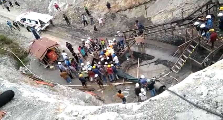Ledakan di tambang batu bara Sawahlunto tewaskan enam orang