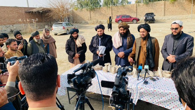 Taliban Tangkap Penyelundup Litium di Perbatasan Afghanistan