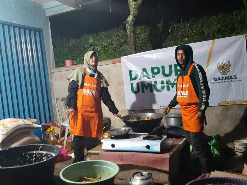 Hingga tiga bulan ke depan, dapur umum Kemensos di Cianjur akan tetap dibuka