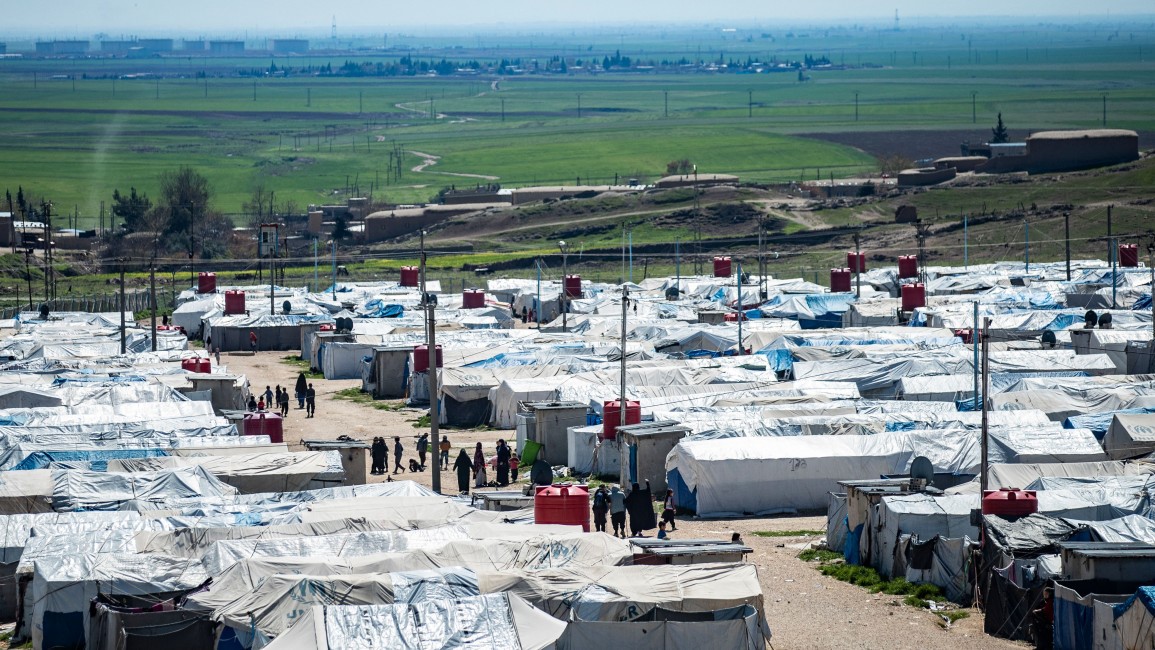 Prancis Pulangkan 15 Wanita dan 32 Anak-anak dari Kamp Jihadis Suriah