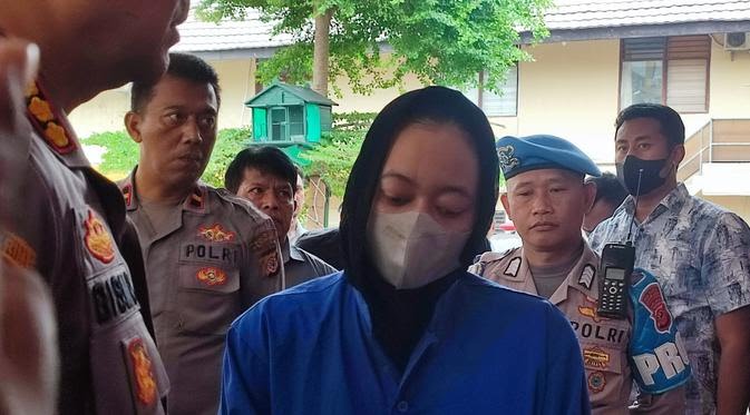 Wanita di Bogor Tipu Ratusan Calon Jamaah Umroh, Kerugian Capai Rp1,8 Miliar