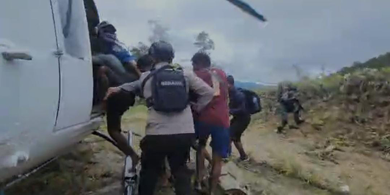 5 Penumpang Susi Air yang Disandera KKB Berhasil Dievakuasi