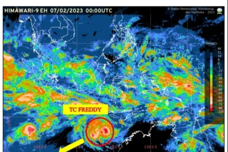 Siklon Tropis Freddy Mulai Menjauhi Indonesia