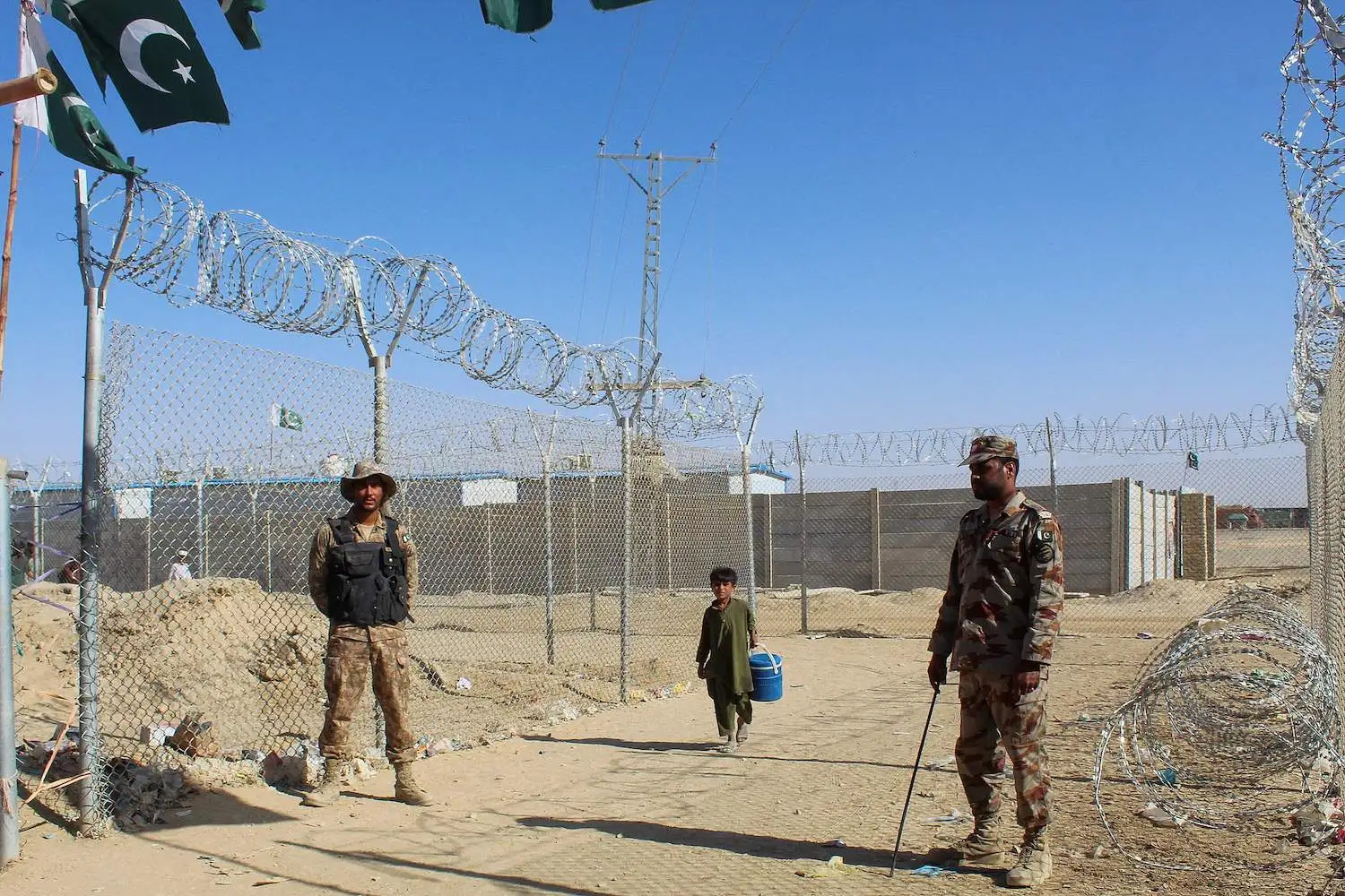 Pasukan Pakistan Adu Tembakan dengan Taliban di Perbatasan Torkham