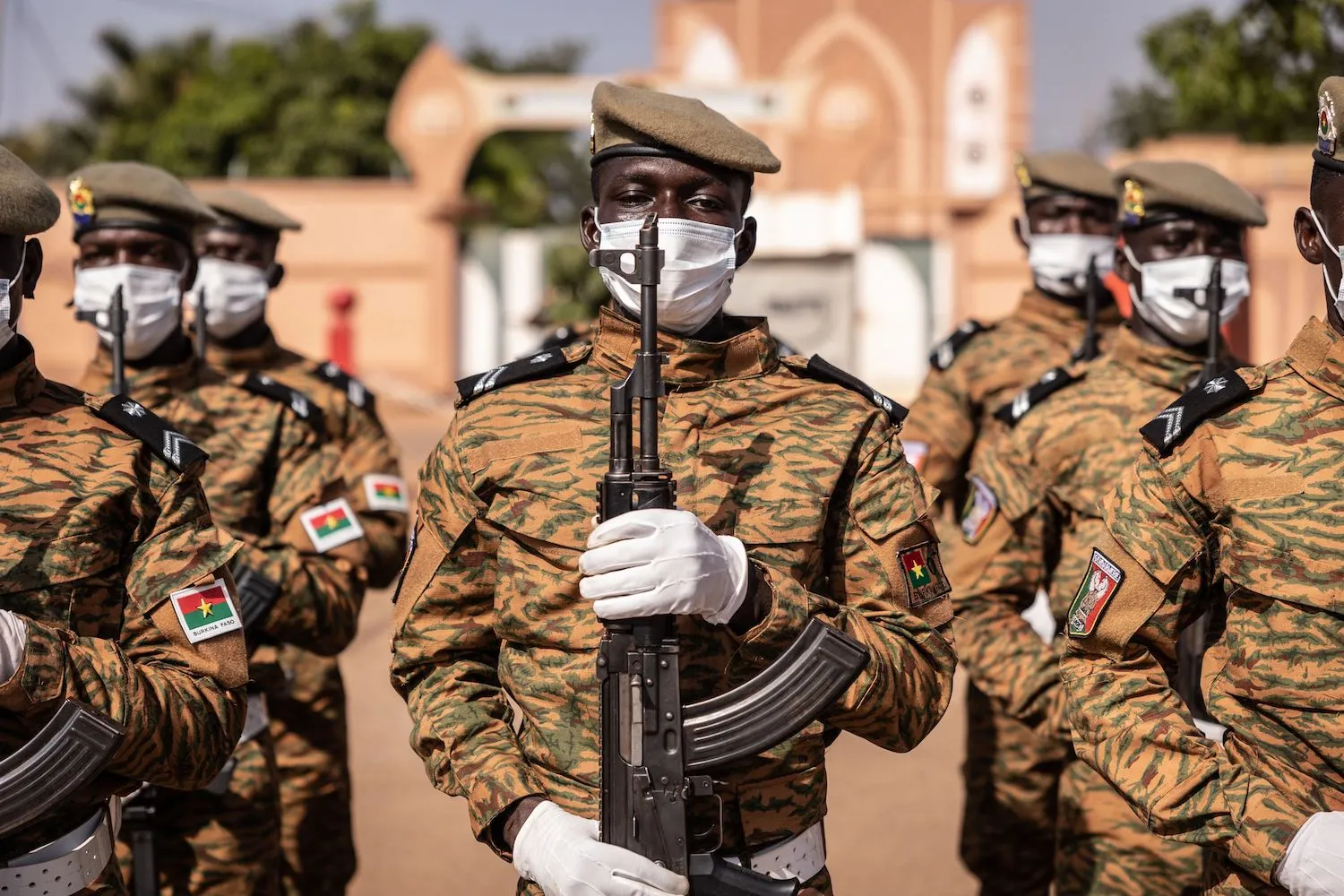 Perangi Militan Islam, Burkina Faso Rekrut Kembali 5.000 Tentara