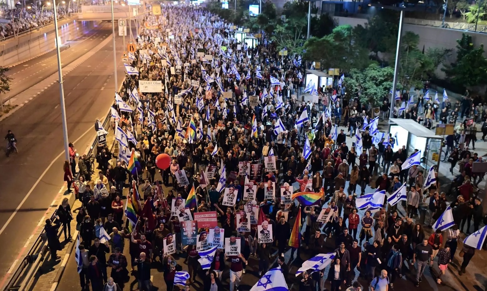 Puluhan Ribu Warga Israel Turun ke Jalan, Tuntut Rezim Netanyahu Mundur