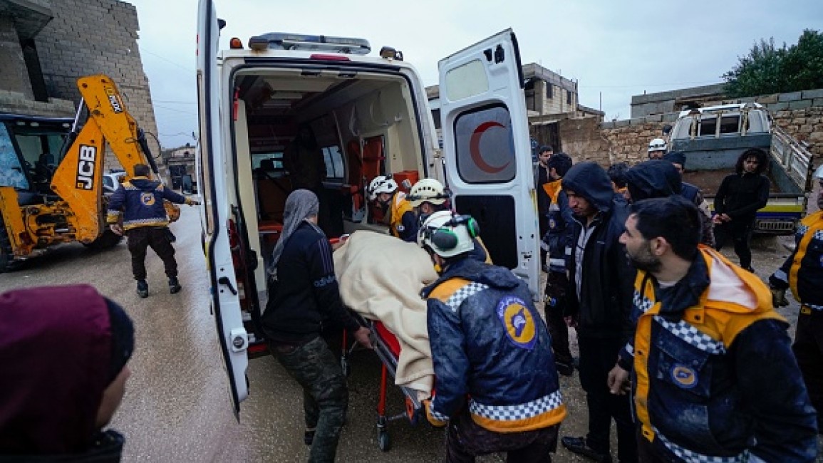 Ambulans yang Membawa Korban Tewas Terus Menyeberang ke Suriah dari Turki