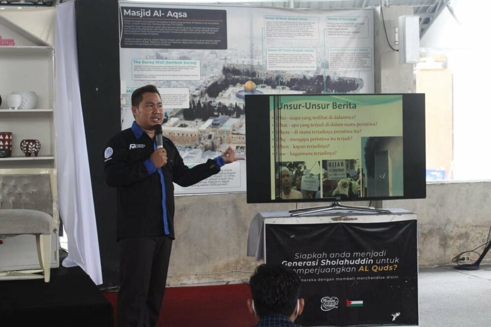 BMKA Salman ITB Siapkan Kader Jurnalis Muslim Berita Anti Hoaks