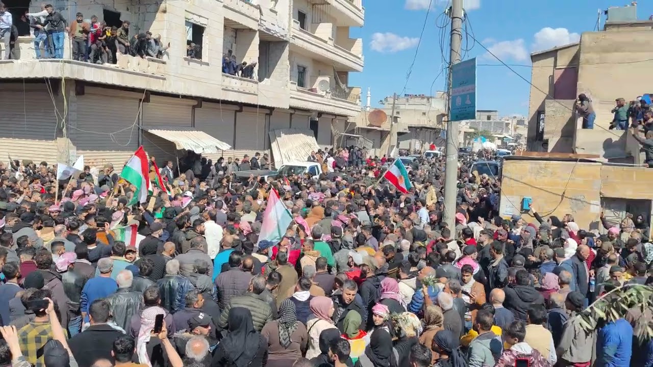 Akibat Warga Protes Pembunuhan 4 Orang Kurdi, HTS Ambil Alih Kota Jindires
