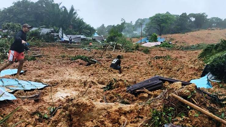 Longsor Terjang 2 Desa di Natuna, Sekitar 50 Orang Meninggal