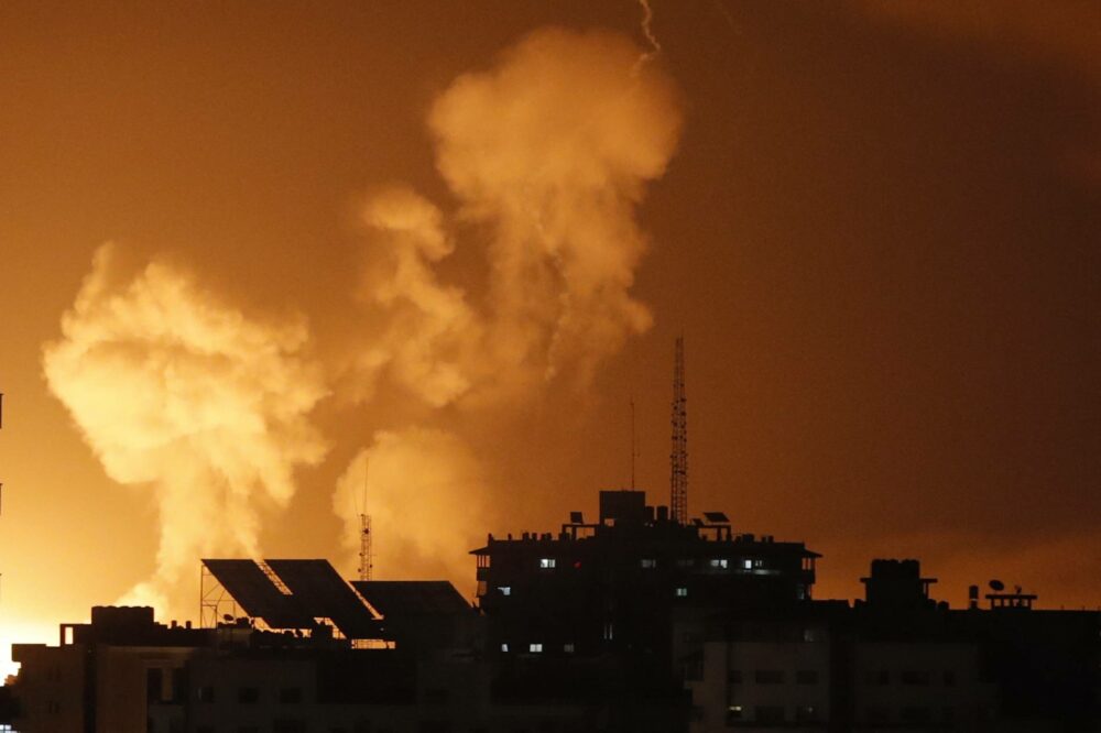 Siapa yang menembakkan roket dari Libanon selatan ke “Israel”?