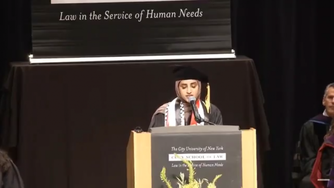 Kritik ‘Israel”, Pidato Kelulusan Mahasiswi CUNY Picu Kontroversi